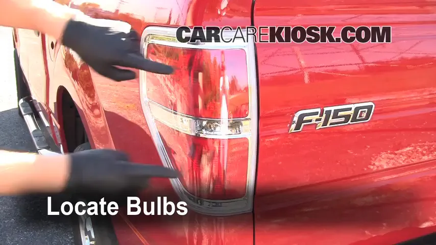 2009 Ford F-150 XLT 5.4L V8 FlexFuel Crew Cab Pickup (4 Door) Lights Turn Signal - Rear (replace bulb)